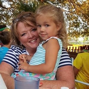 Meet your Posher, Debi